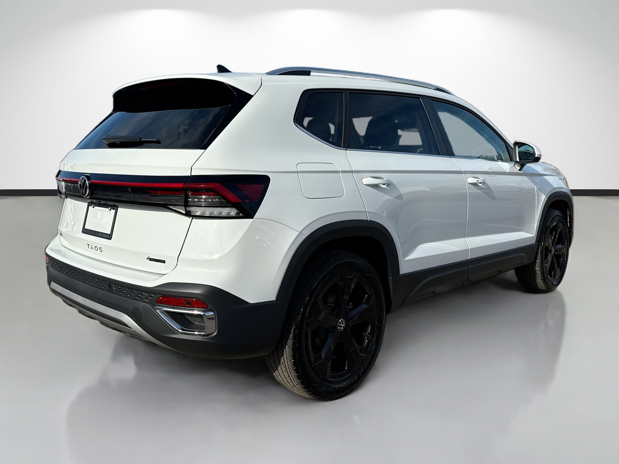 New 2026 Volkswagen Taos SEL AWD/4WD image 3