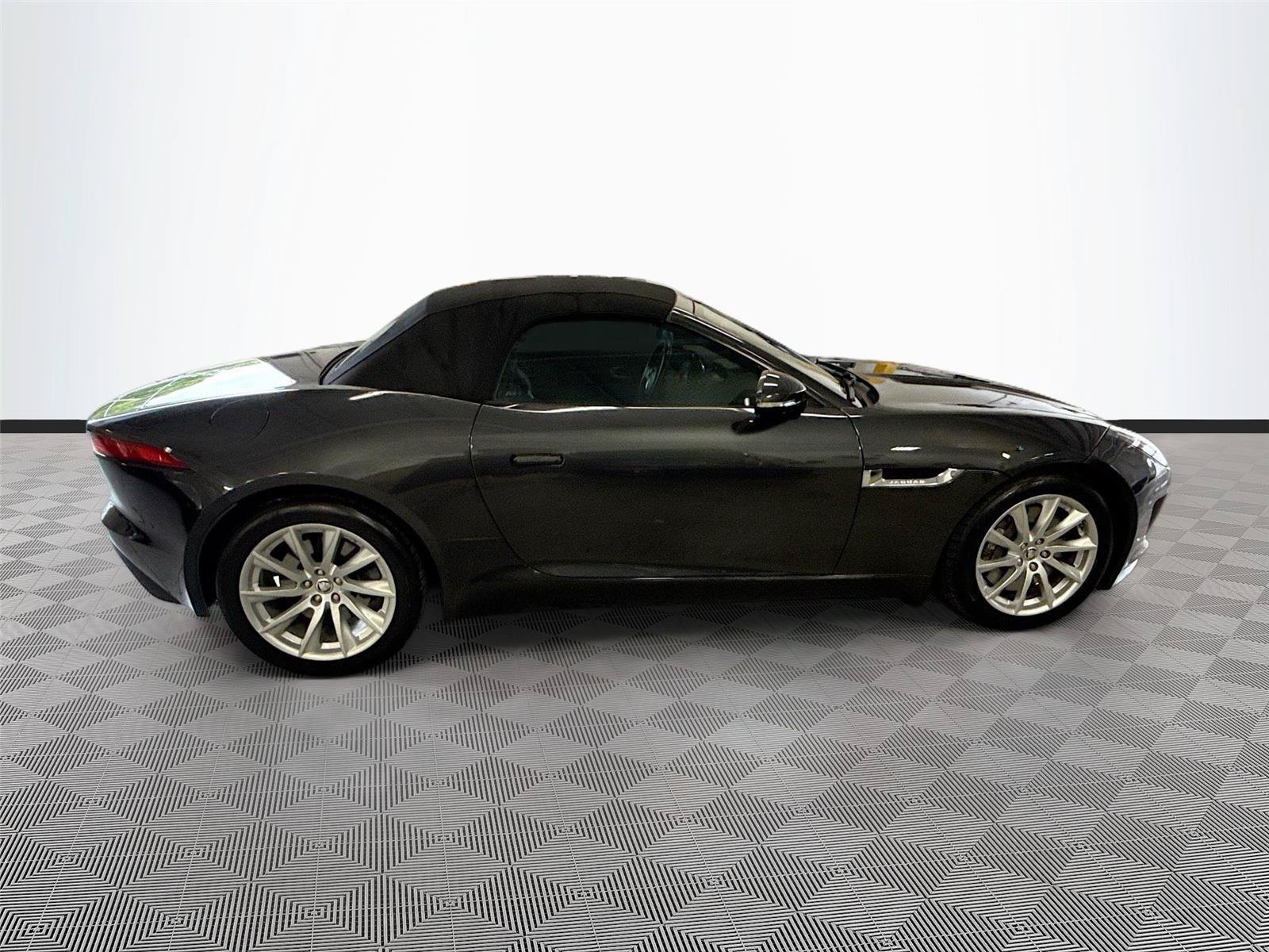 Used 2014 Jaguar F-TYPE Convertible RWD image 8