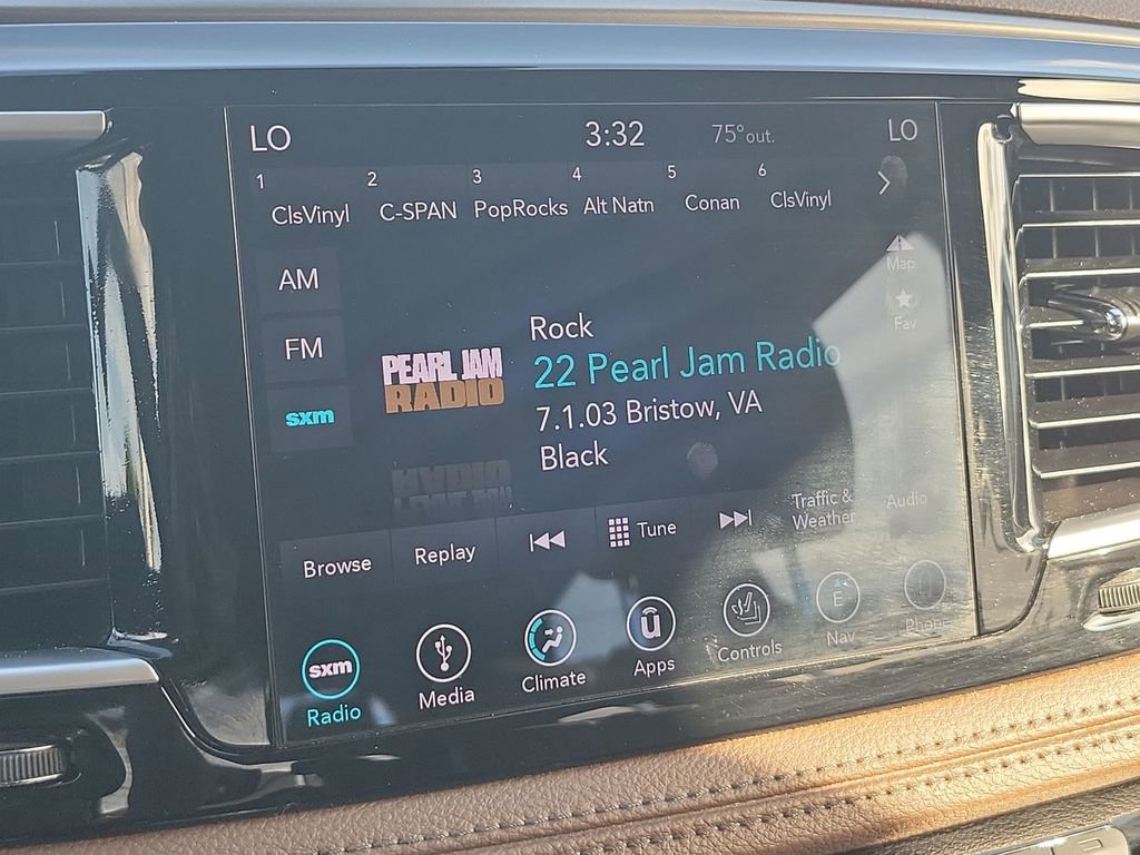 Used 2018 Chrysler Pacifica Limited w/ Advanced Safetytec Group image 18