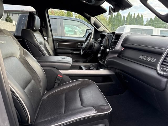 Used 2025 RAM 1500 Laramie AWD/4WD image 16