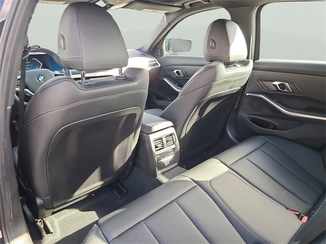 Used 2025 BMW 330i Sedan image 16