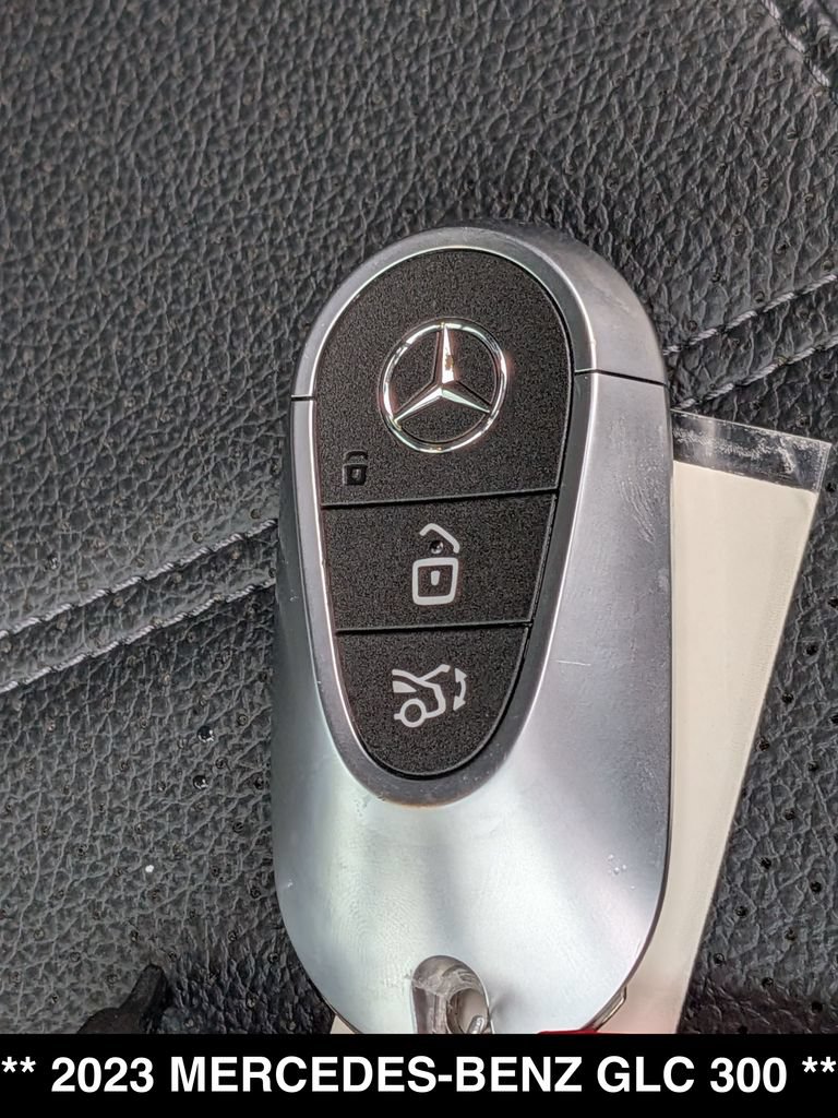 Certified 2023 Mercedes-Benz GLC 300 4MATIC image 27