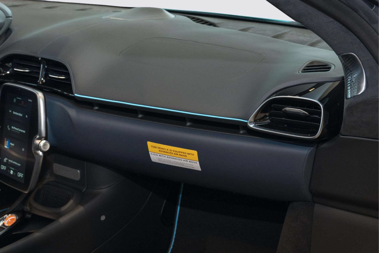 New 2026 McLaren Artura Spider RWD image 37