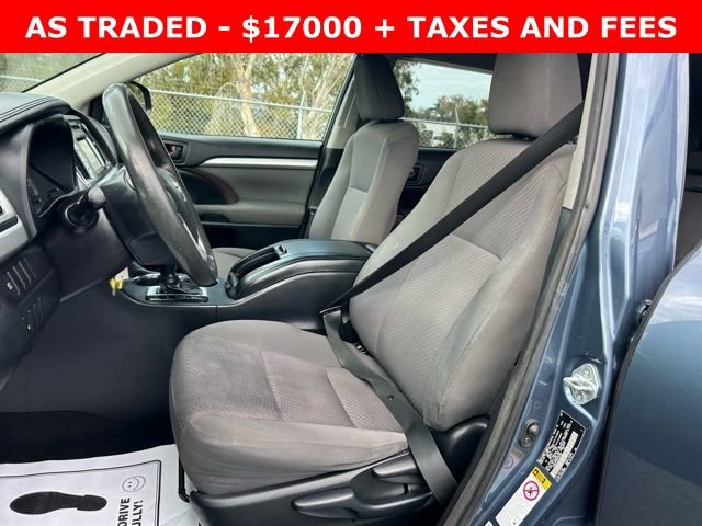 Used 2017 Toyota Highlander LE image 14
