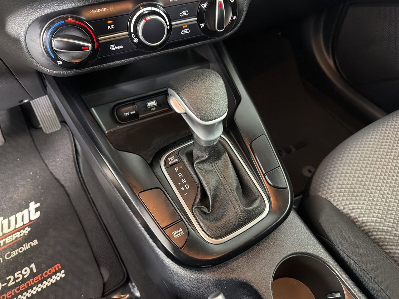 Used 2025 Kia Soul LX image 16