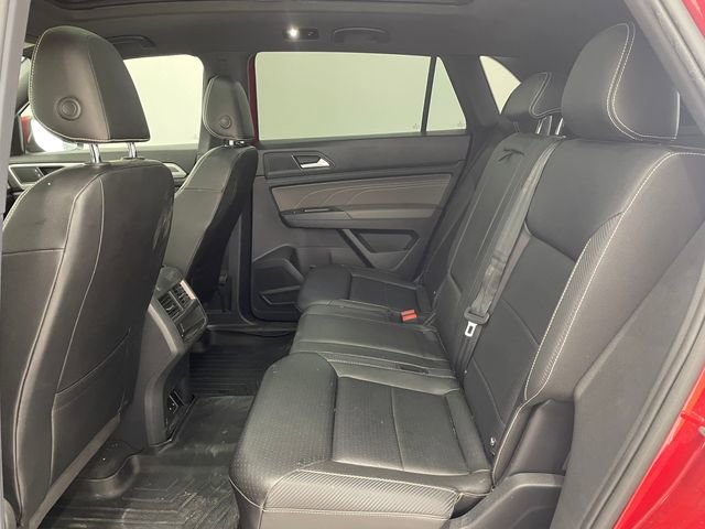 Used 2021 Volkswagen Atlas Cross Sport SE image 19