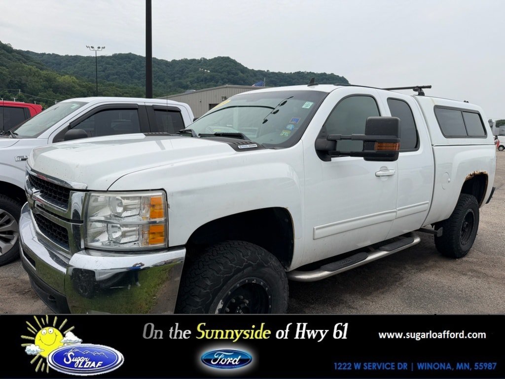 Used 2009 Chevrolet Silverado 2500 LTZ AWD/4WD image 1