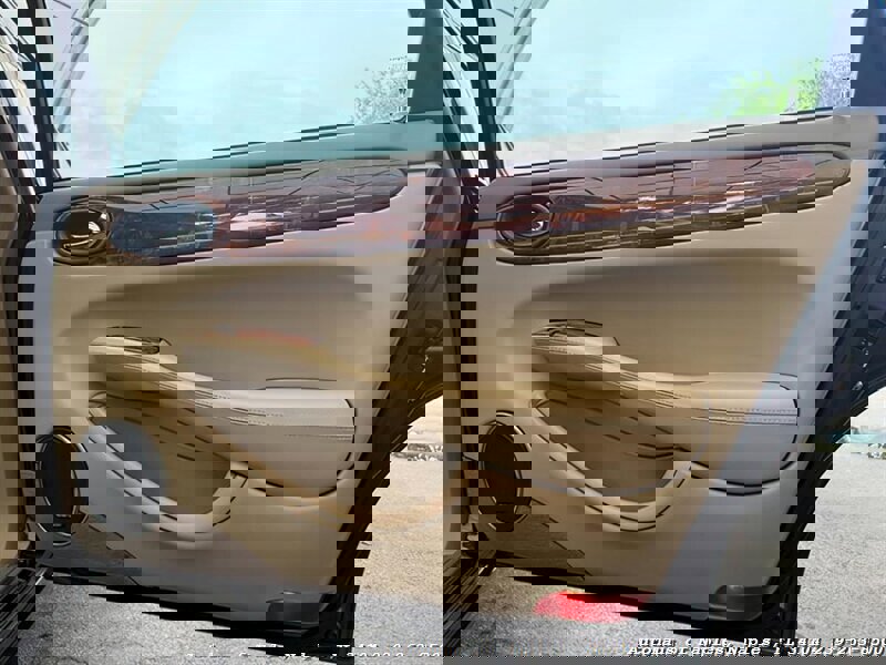 Used 1999 Jaguar XJ8 L image 29