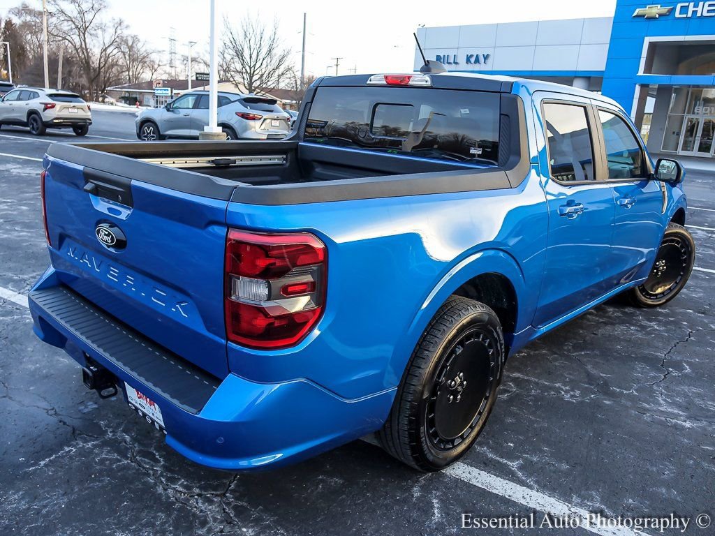 Used 2025 Ford Maverick Lobo image 12
