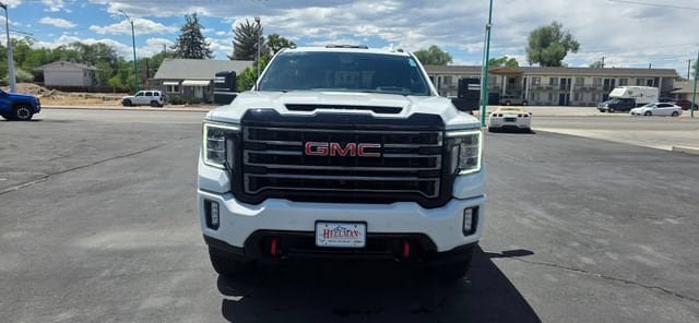 Used 2023 GMC Sierra 2500 AT4 w/ AT4 Premium Plus Package AWD/4WD image 3