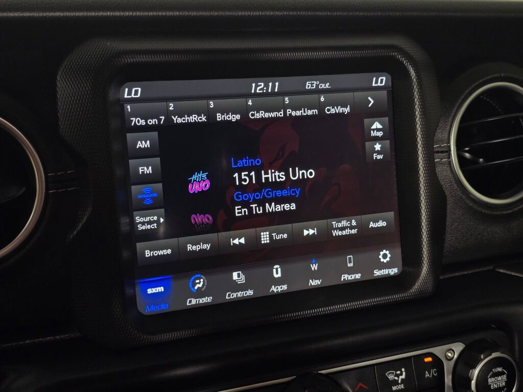 Used 2022 Jeep Wrangler Unlimited Sahara 4xe image 28