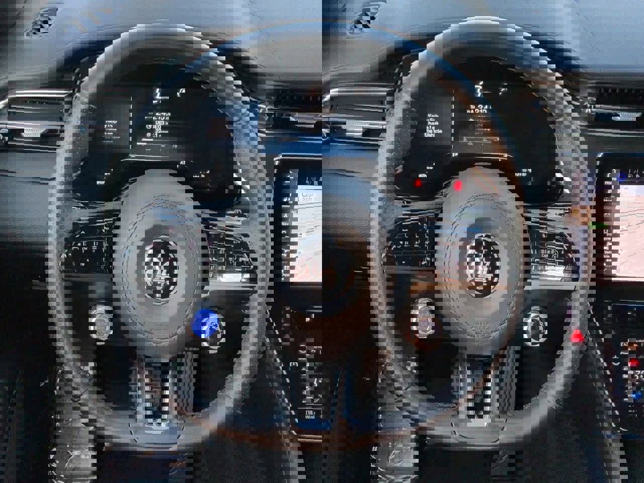 Used 2024 Maserati Grecale GT image 22