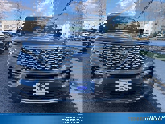 Used 2022 Ford Explorer Platinum w/ Equipment Group 601A image 2