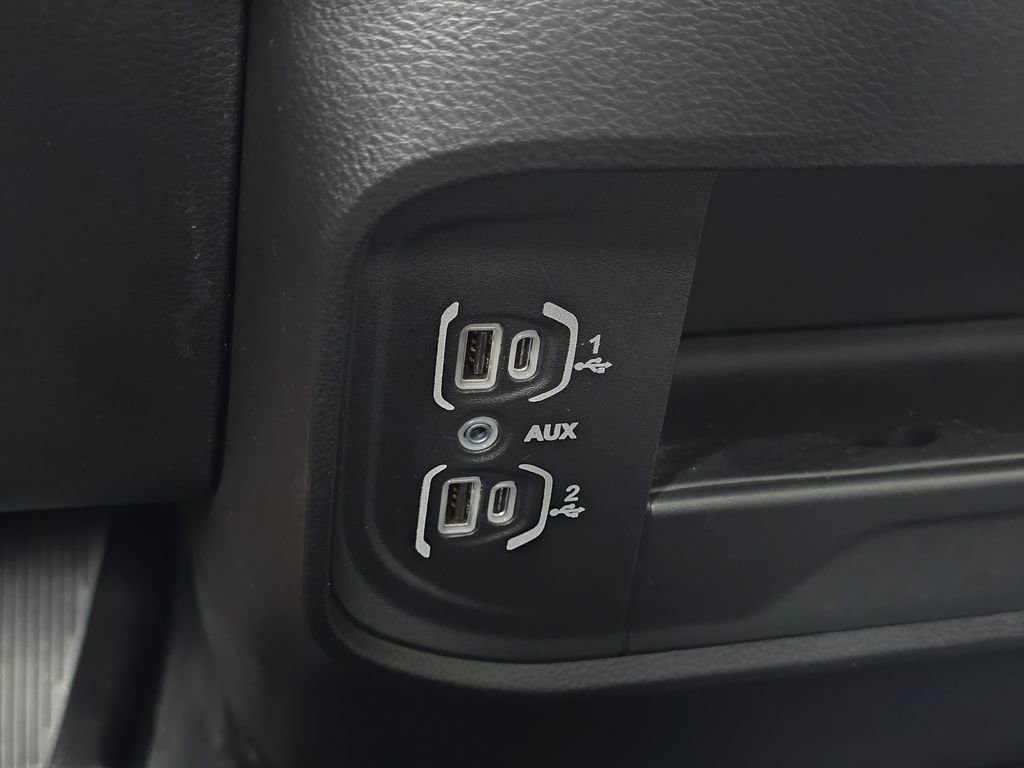 Used 2023 RAM 5500 Tradesman AWD/4WD image 39