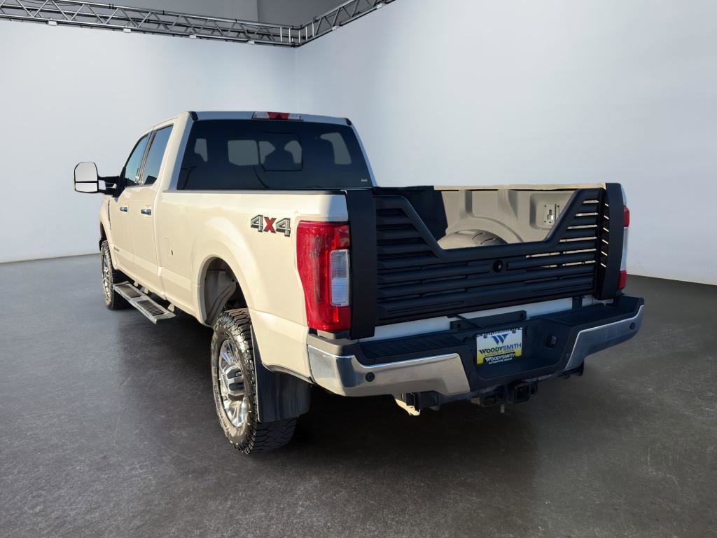 Used 2019 Ford F350 Lariat w/ Lariat Ultimate Package AWD/4WD image 3