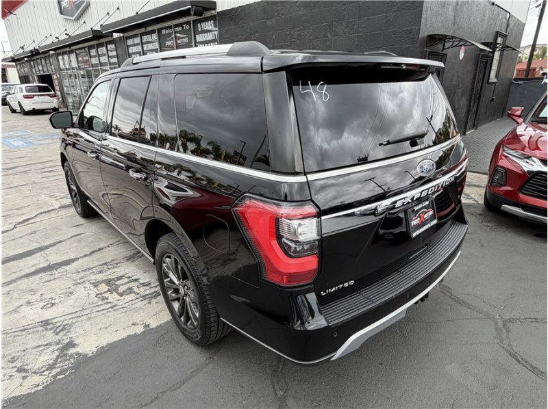 Used 2019 Ford Expedition Limited w/ Equipment Group 301A AWD/4WD image 5