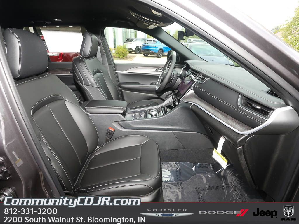 New 2025 Jeep Grand Cherokee Limited image 19
