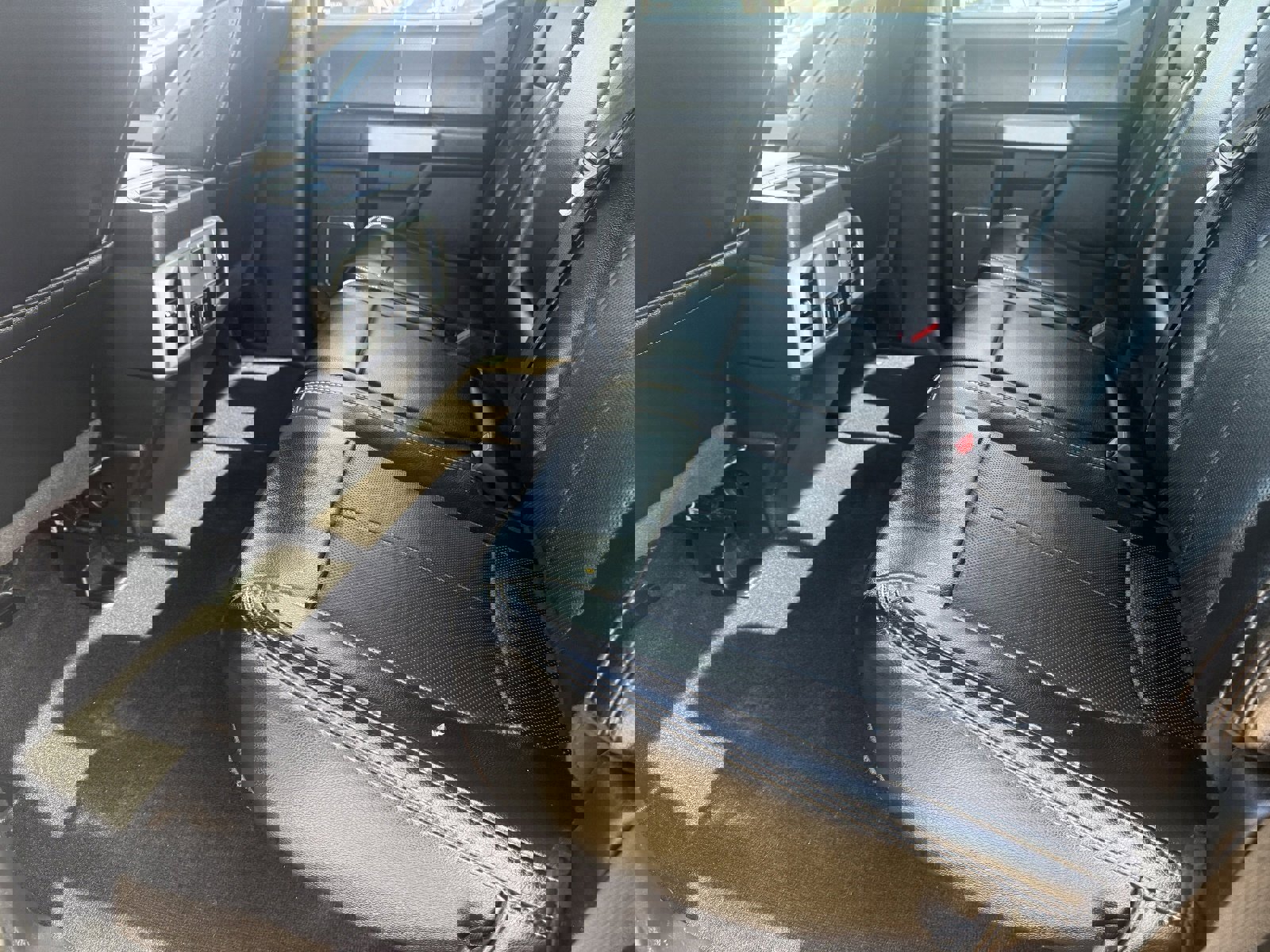 Used 2020 Ford F150 Lariat image 18