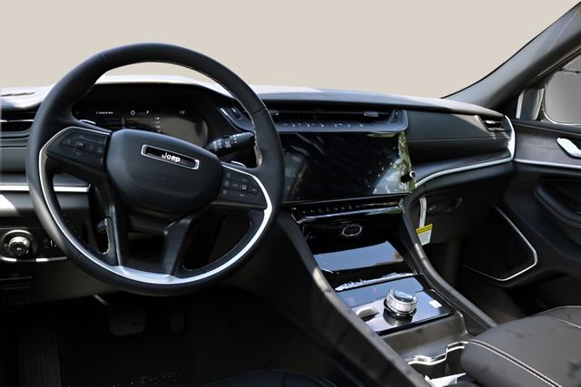 New 2026 Jeep Grand Cherokee Limited Reserve image 14