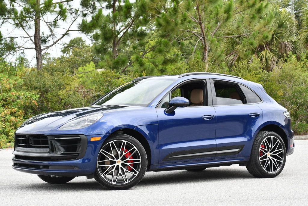 Used 2024 Porsche Macan S AWD/4WD image 2