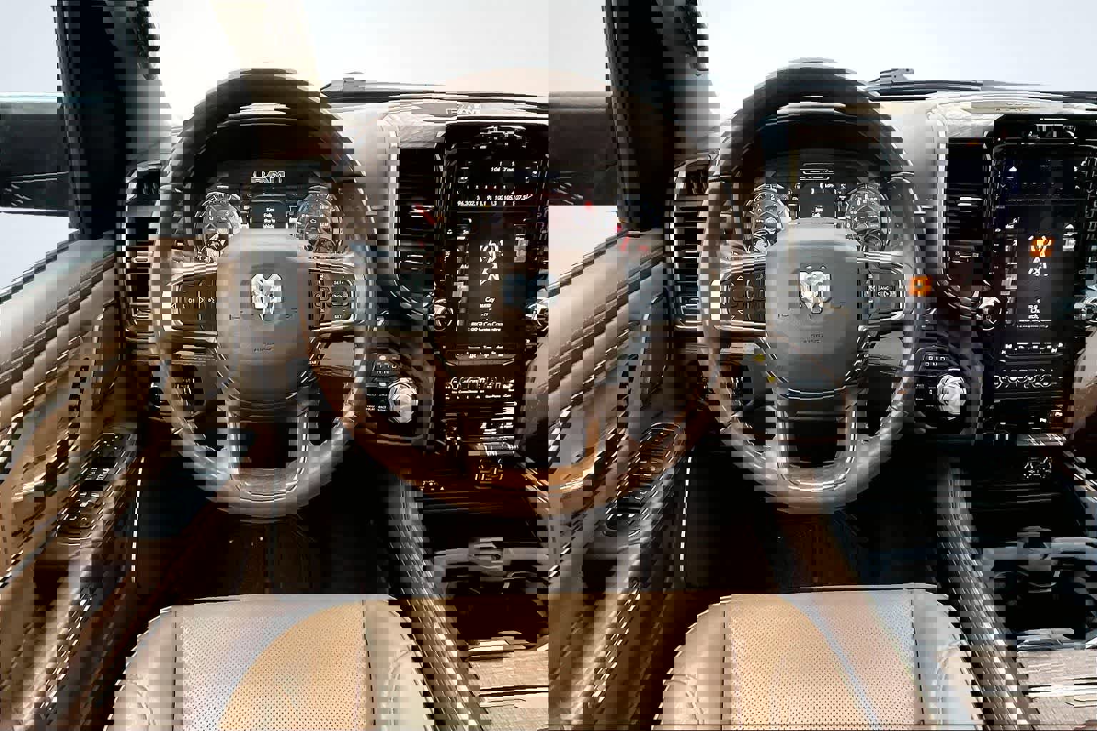 Used 2019 RAM 1500 Laramie Longhorn AWD/4WD image 15