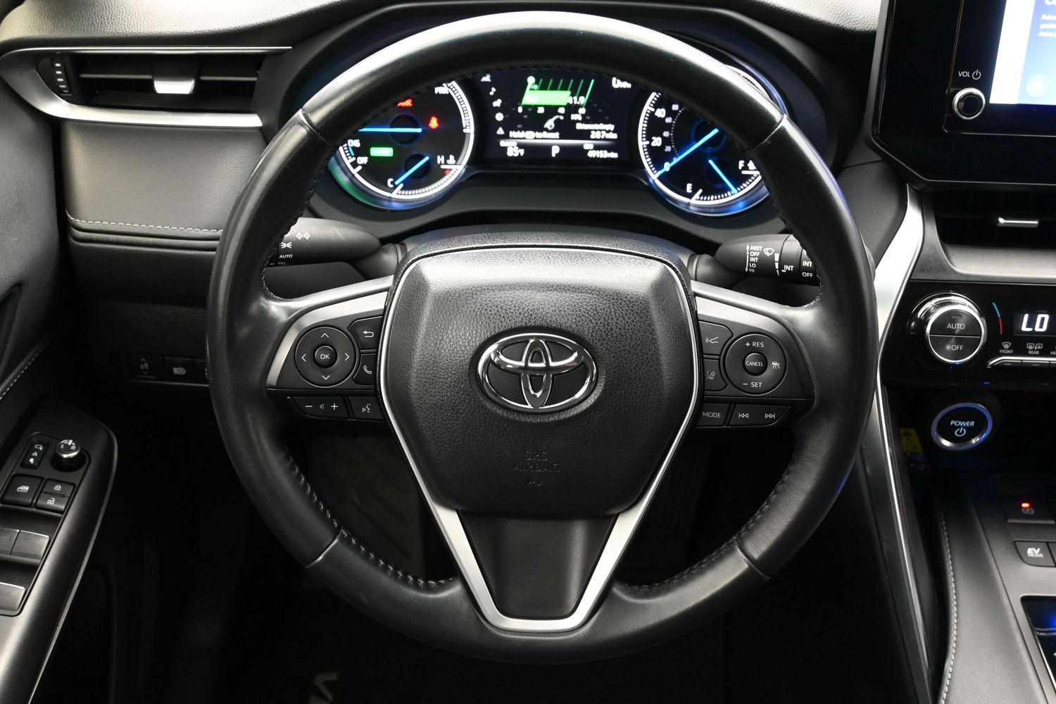 Used 2024 Toyota Venza LE AWD/4WD image 15