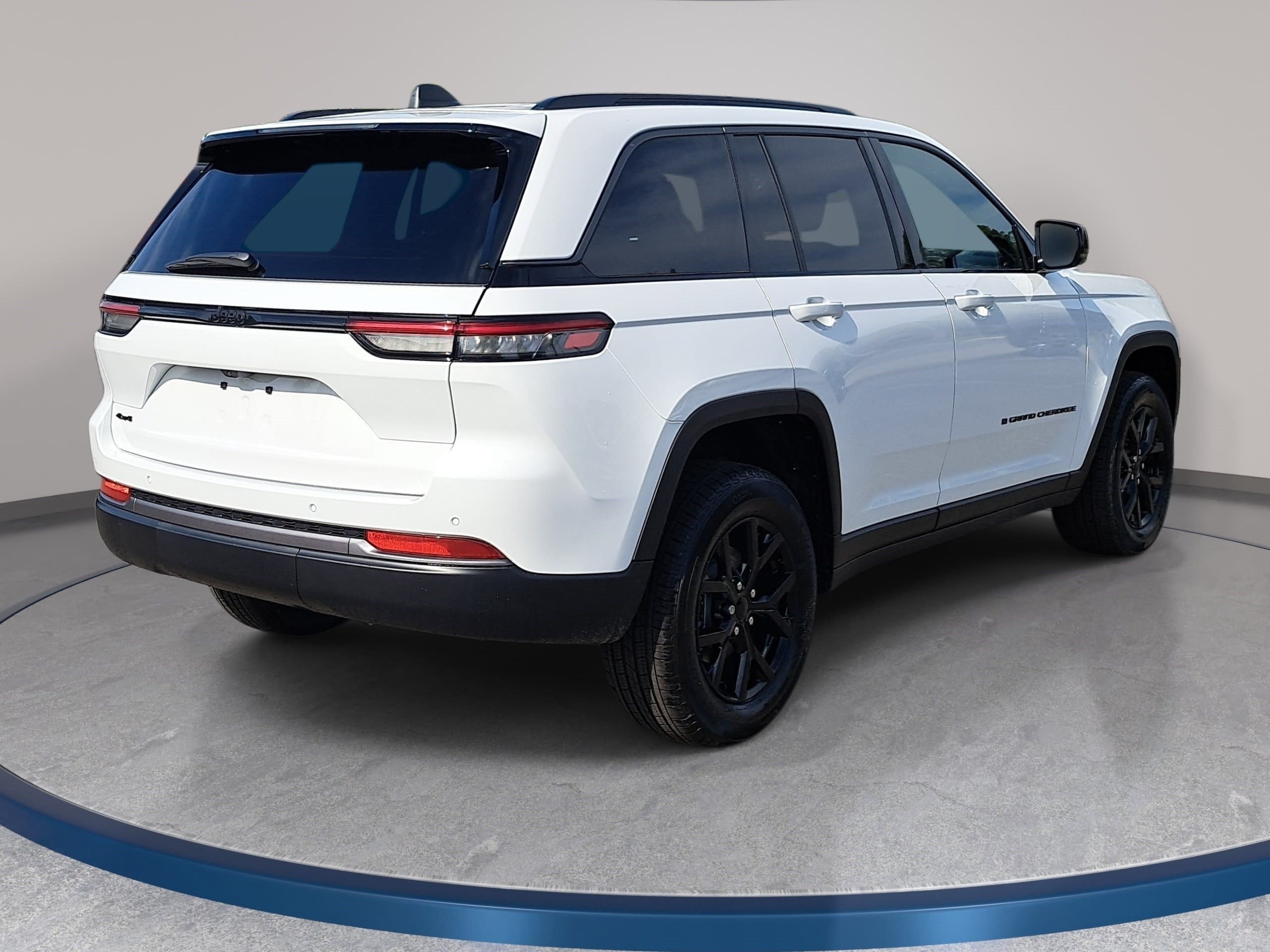 New 2026 Jeep Grand Cherokee Altitude AWD/4WD image 5