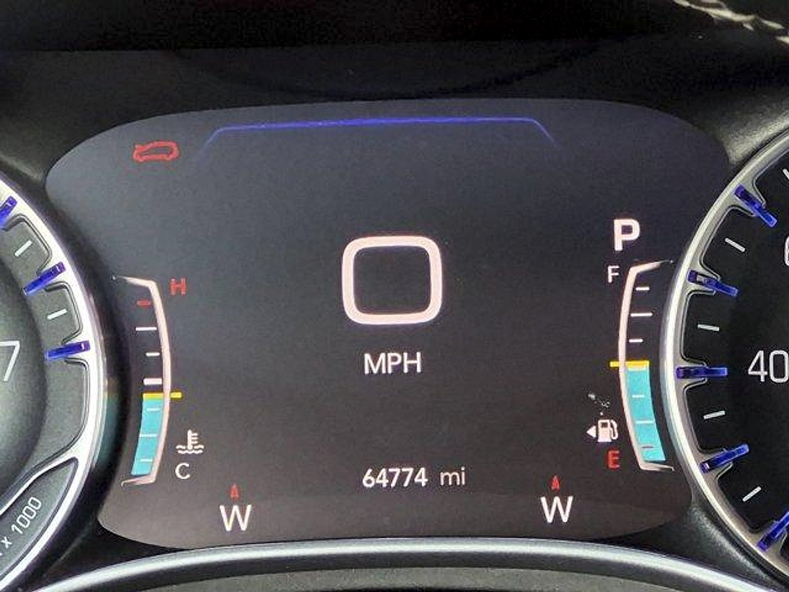 Used 2023 Chrysler Pacifica Touring-L FWD image 12