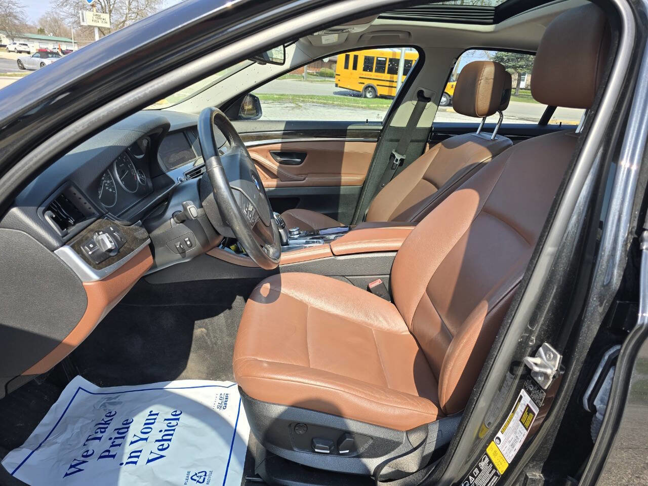 Used 2011 BMW 535i xDrive Sedan image 14
