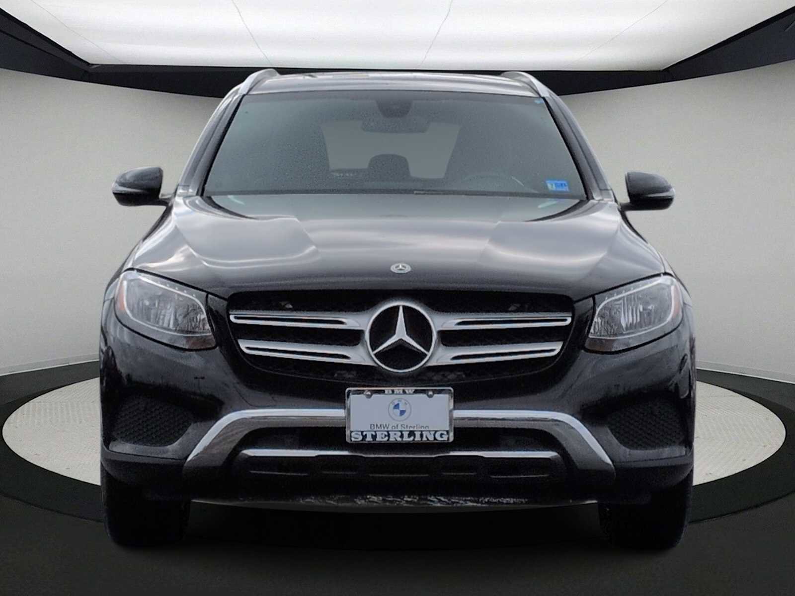 Used 2019 Mercedes-Benz GLC 300 4MATIC image 3