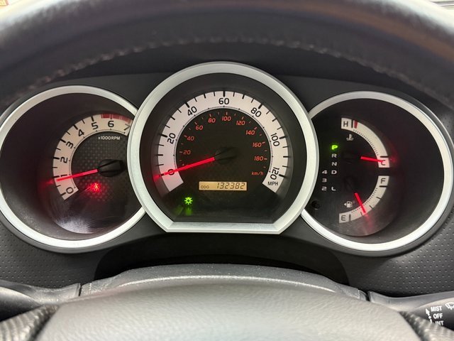 Used 2014 Toyota Tacoma PreRunner w/ TRD Sport Package image 16