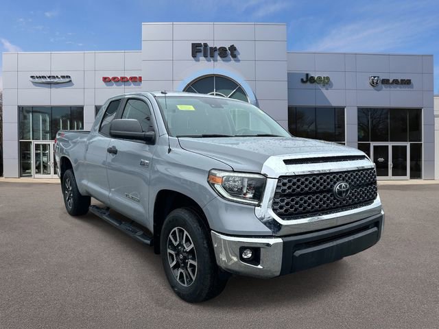 Used 2018 Toyota Tundra SR5 w/ TRD Off Road Package AWD/4WD image 1