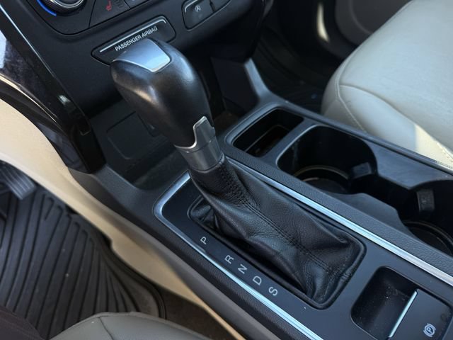 Used 2017 Ford Escape Titanium AWD/4WD image 19