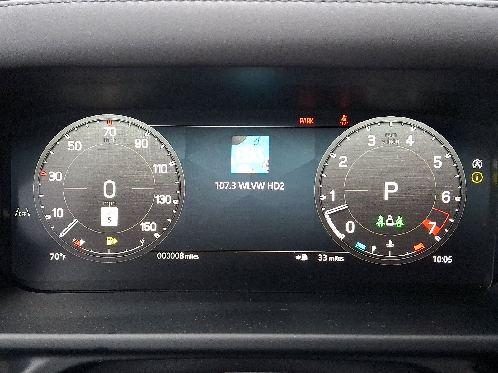 New 2026 Land Rover Defender 110 X-Dynamic SE AWD/4WD image 16