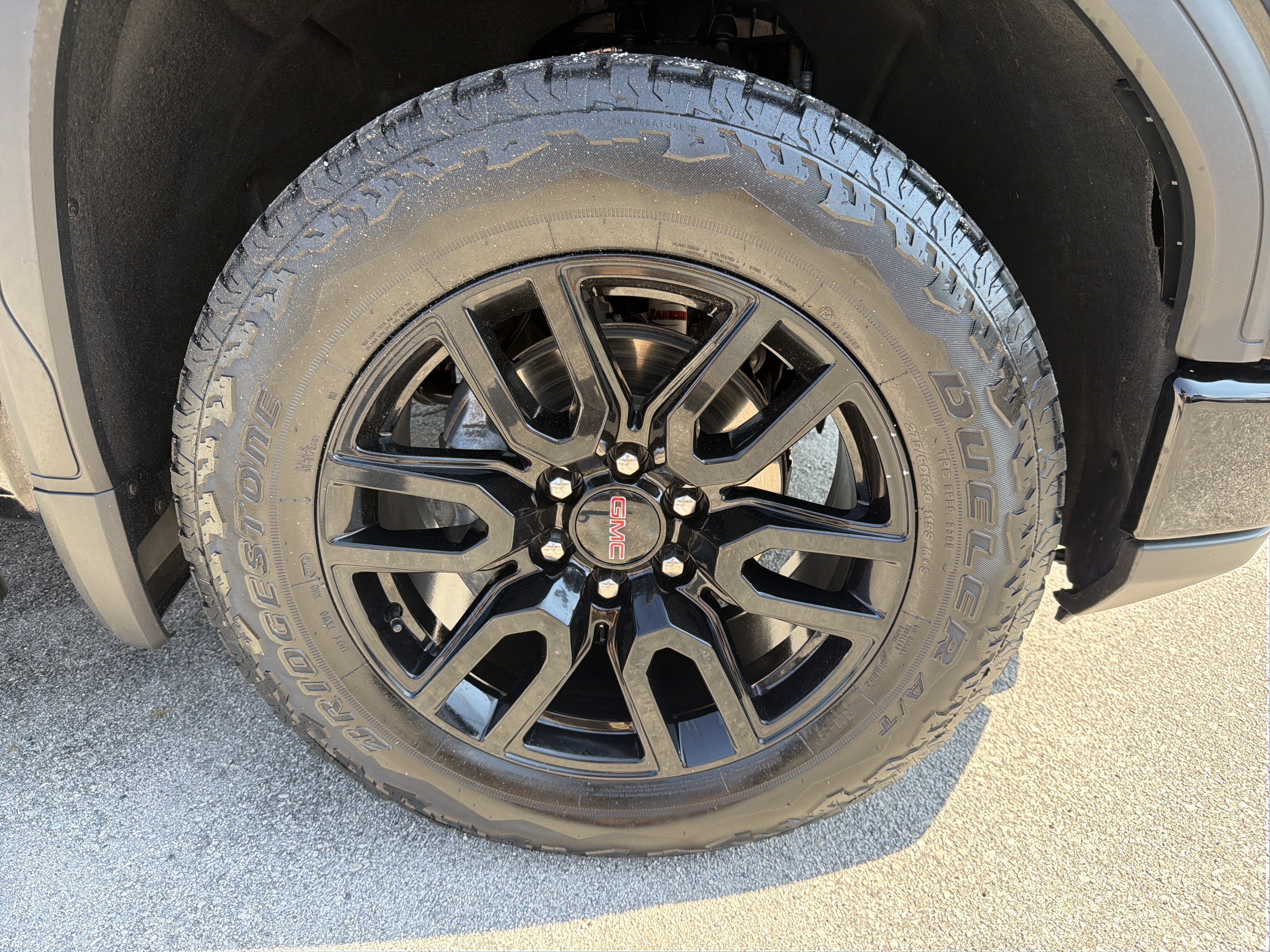 Certified 2025 GMC Sierra 1500 Elevation w/ Elevation Premium Package AWD/4WD image 13