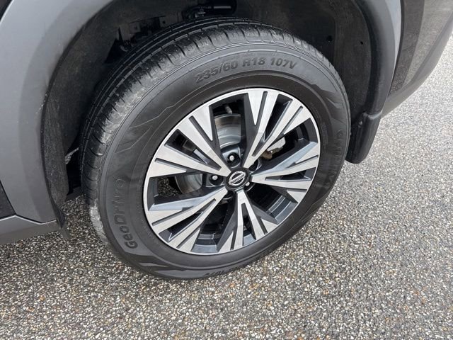 Used 2021 Nissan Rogue SV image 32