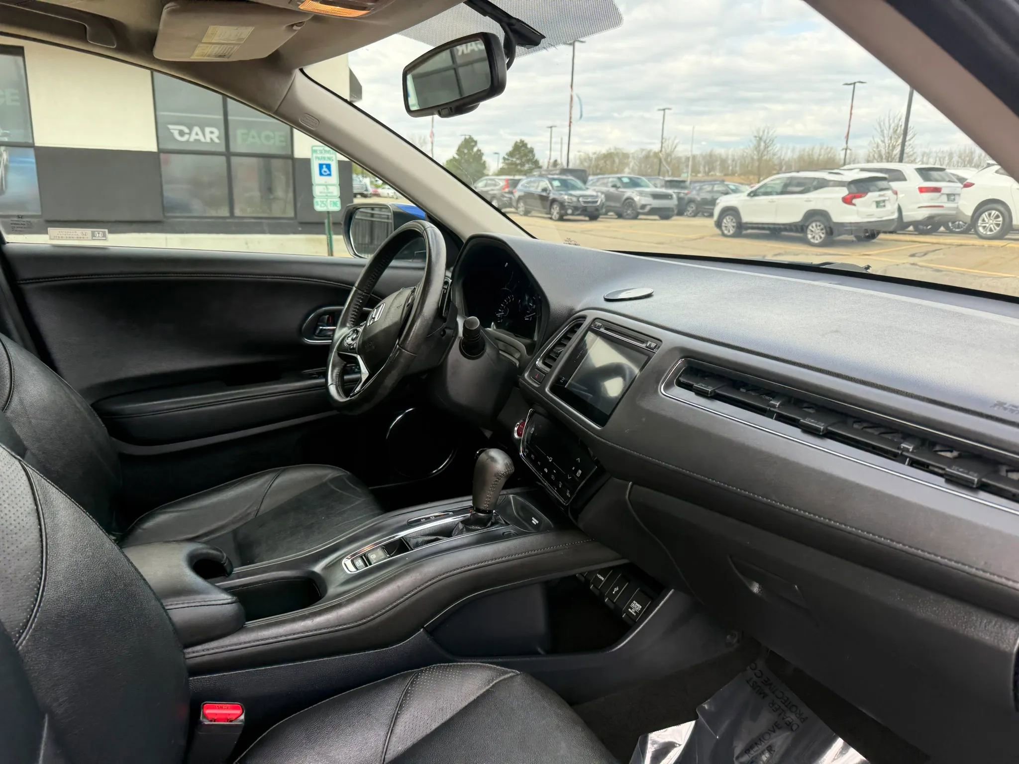 Used 2018 Honda HR-V EX-L image 24