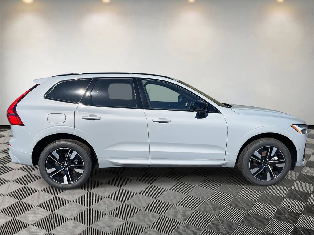 New 2026 Volvo XC60 B5 Plus w/ Climate Package image 2
