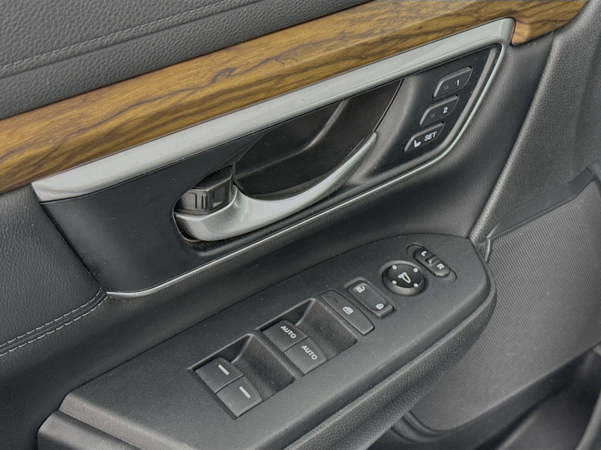 Certified 2019 Honda CR-V EX-L image 17