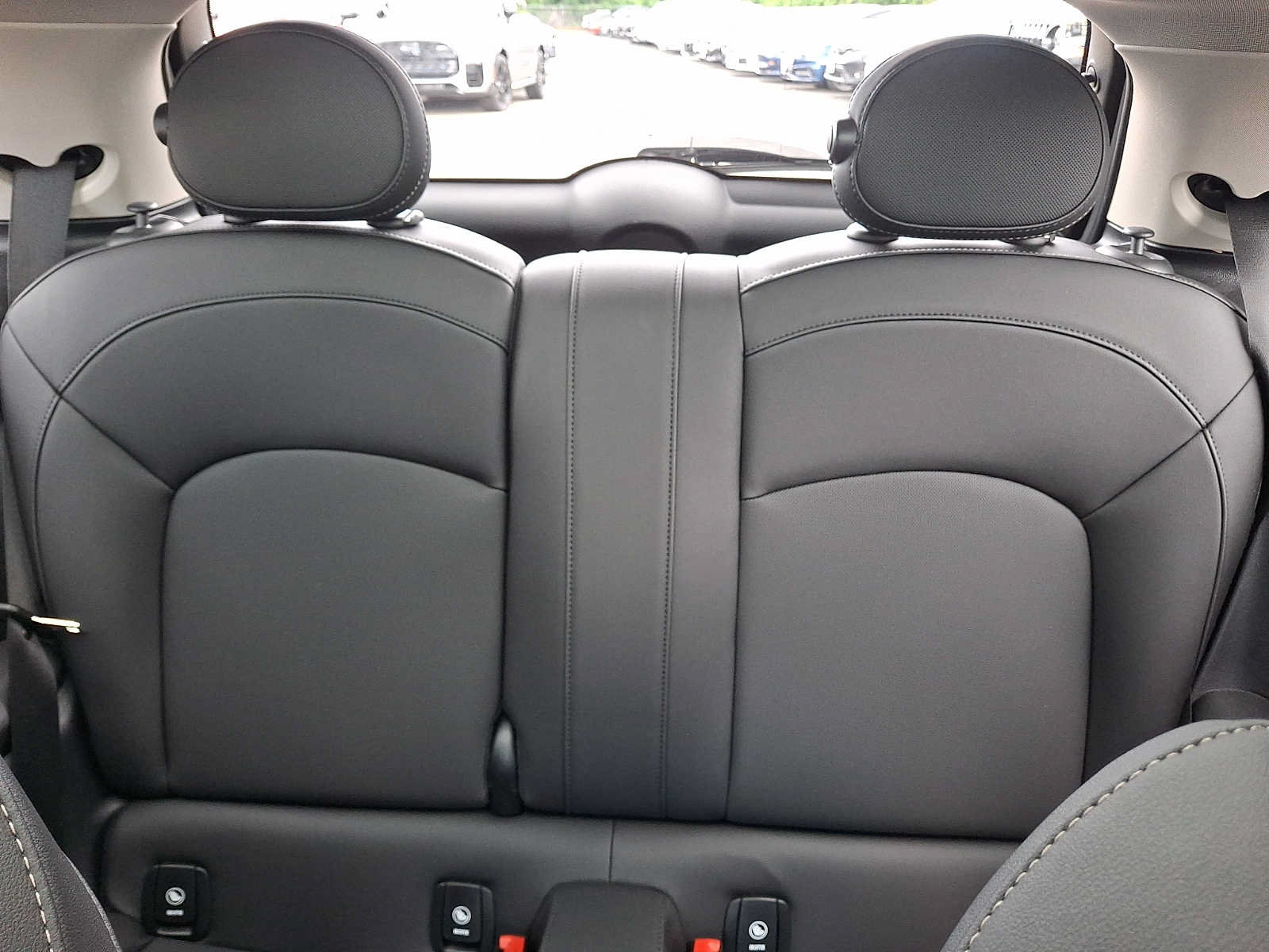 Used 2024 MINI Cooper S FWD image 10