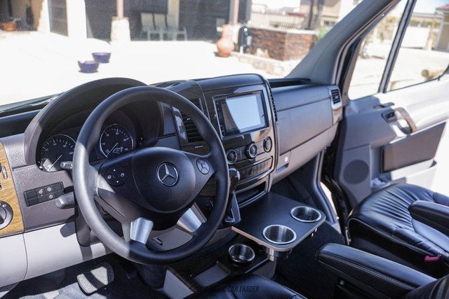 Used 2017 Mercedes-Benz Sprinter 3500 image 21