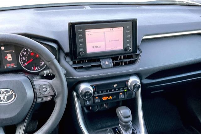 Used 2019 Toyota RAV4 XLE w/ Convenience Package FWD image 6