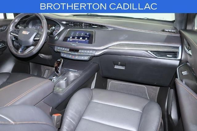 Certified 2023 Cadillac XT4 Sport AWD/4WD image 30