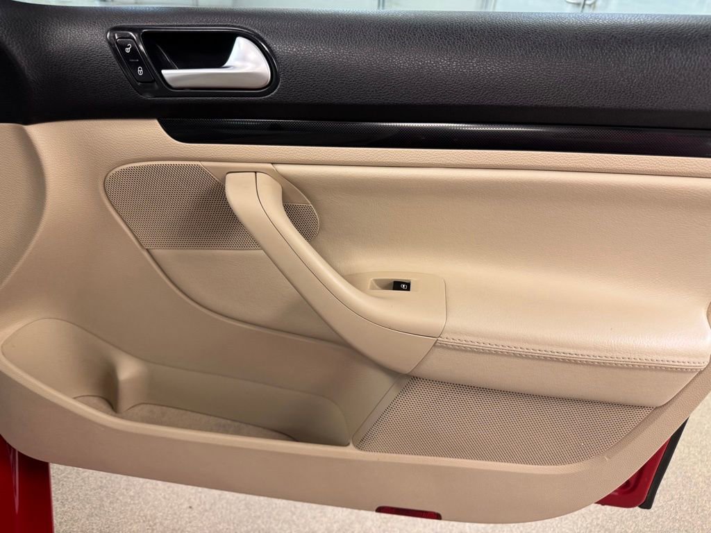 Used 2013 Volkswagen Jetta TDI image 29