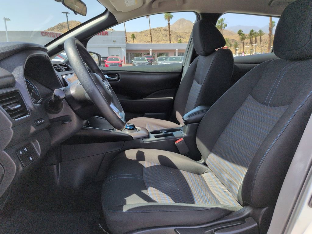 Used 2020 Nissan Leaf S image 13