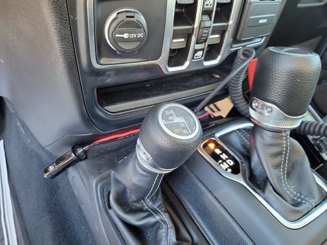 Used 2024 Jeep Gladiator Sport AWD/4WD image 30