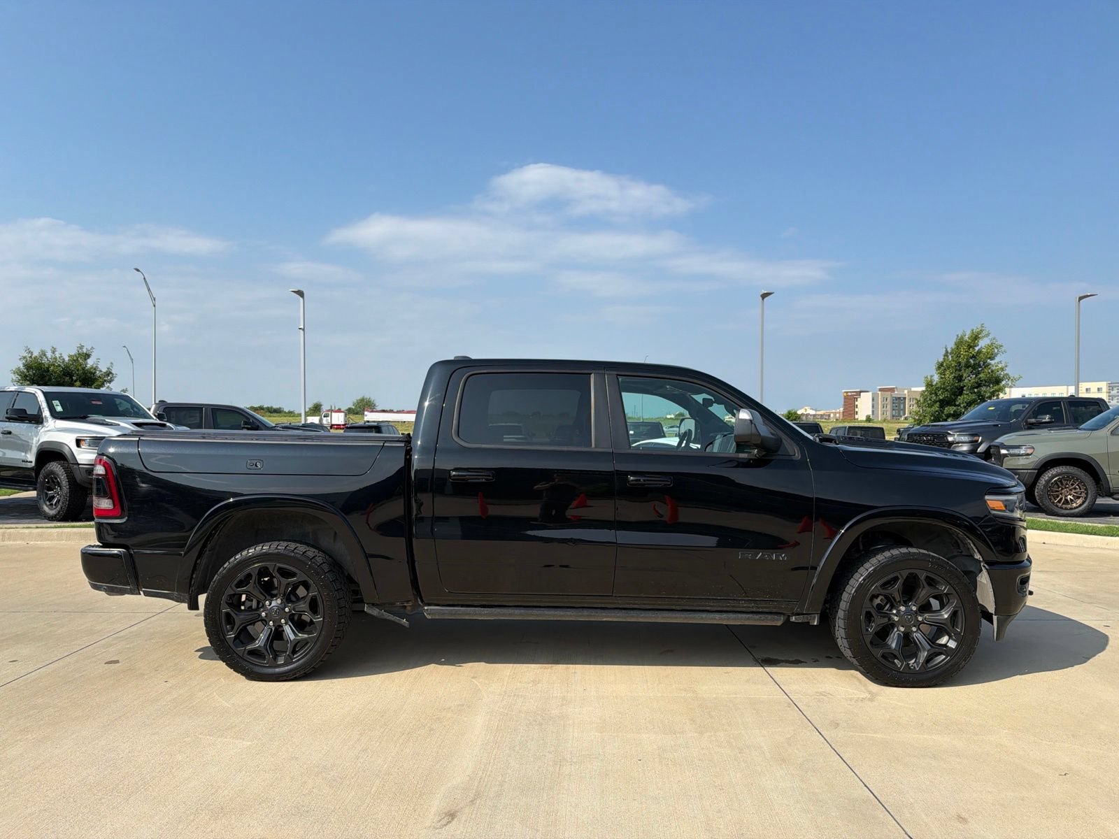 Used 2022 RAM 1500 Limited AWD/4WD image 6