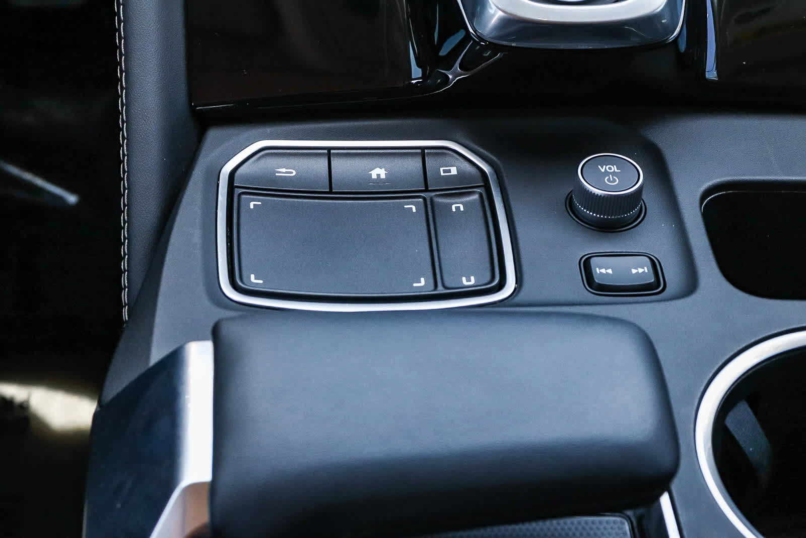 Used 2023 Acura MDX SH-AWD w/ Advance Package image 24