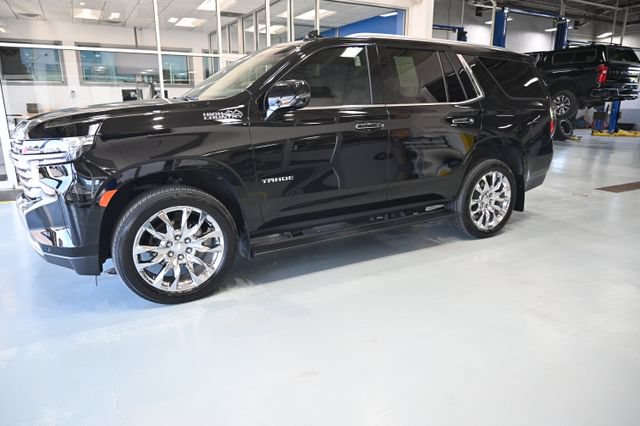 Used 2023 Chevrolet Tahoe High Country AWD/4WD image 9