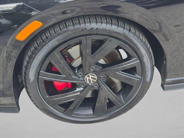 Used 2022 Volkswagen GTI SE FWD image 25